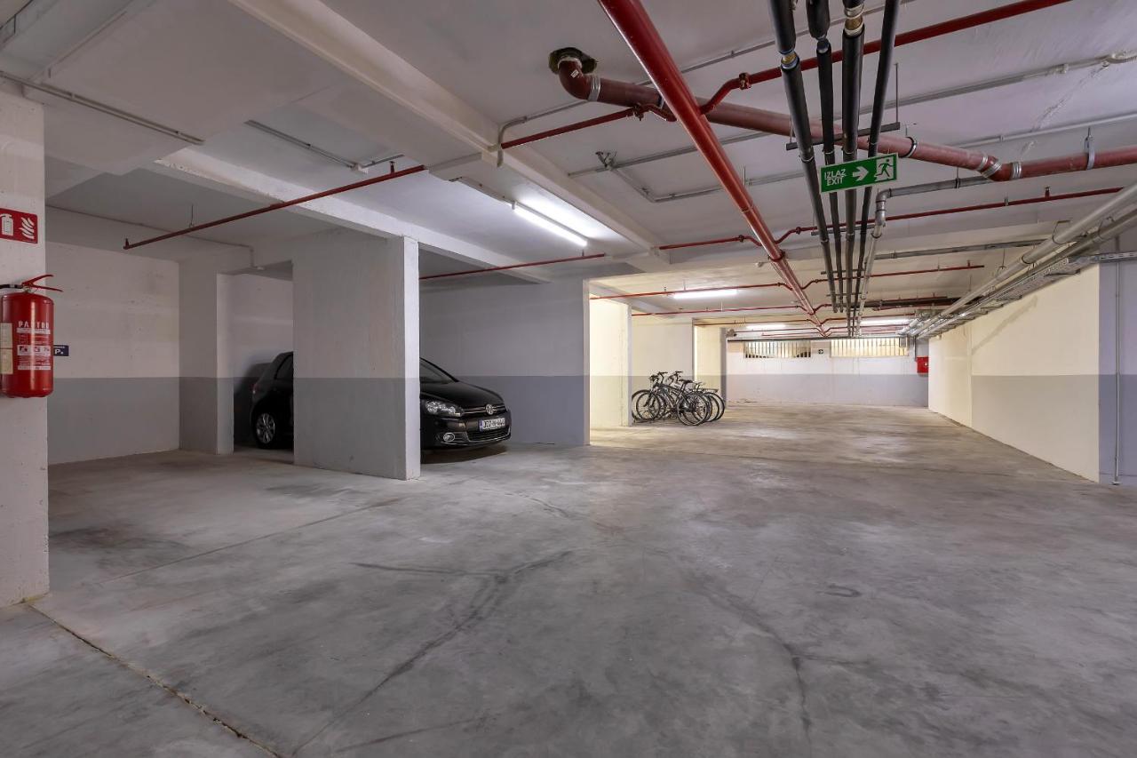 Tučepi Aparthotel Flora المظهر الخارجي الصورة