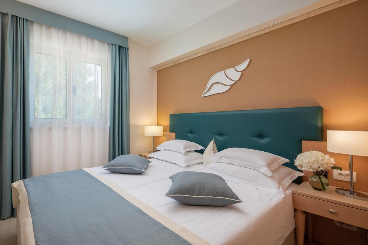 Tučepi Aparthotel Flora المظهر الخارجي الصورة