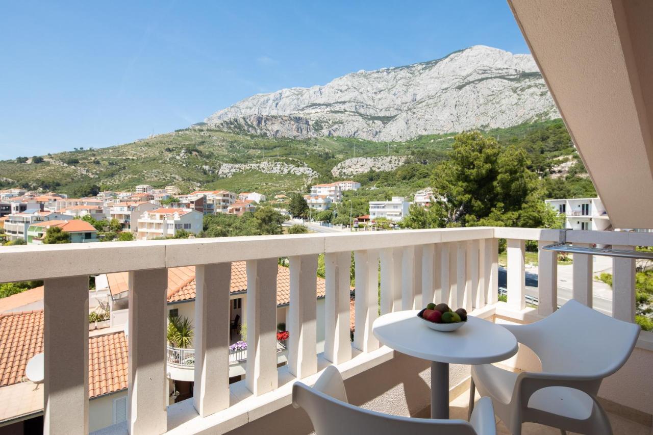 Tučepi Aparthotel Flora المظهر الخارجي الصورة