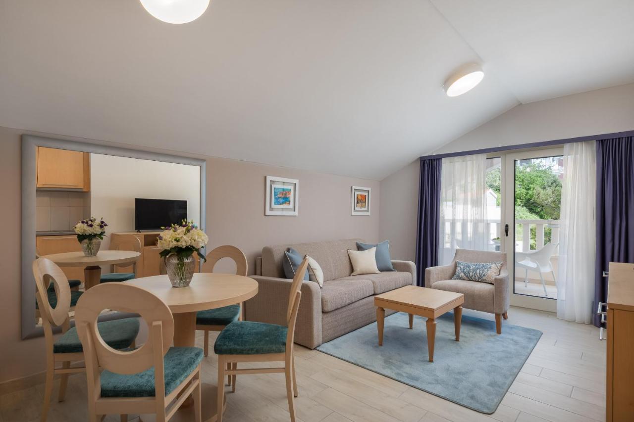 Tučepi Aparthotel Flora المظهر الخارجي الصورة