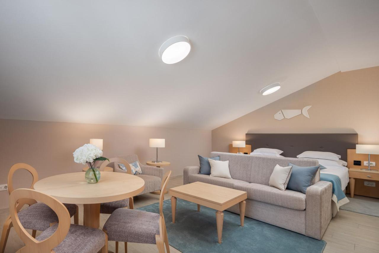 Tučepi Aparthotel Flora المظهر الخارجي الصورة