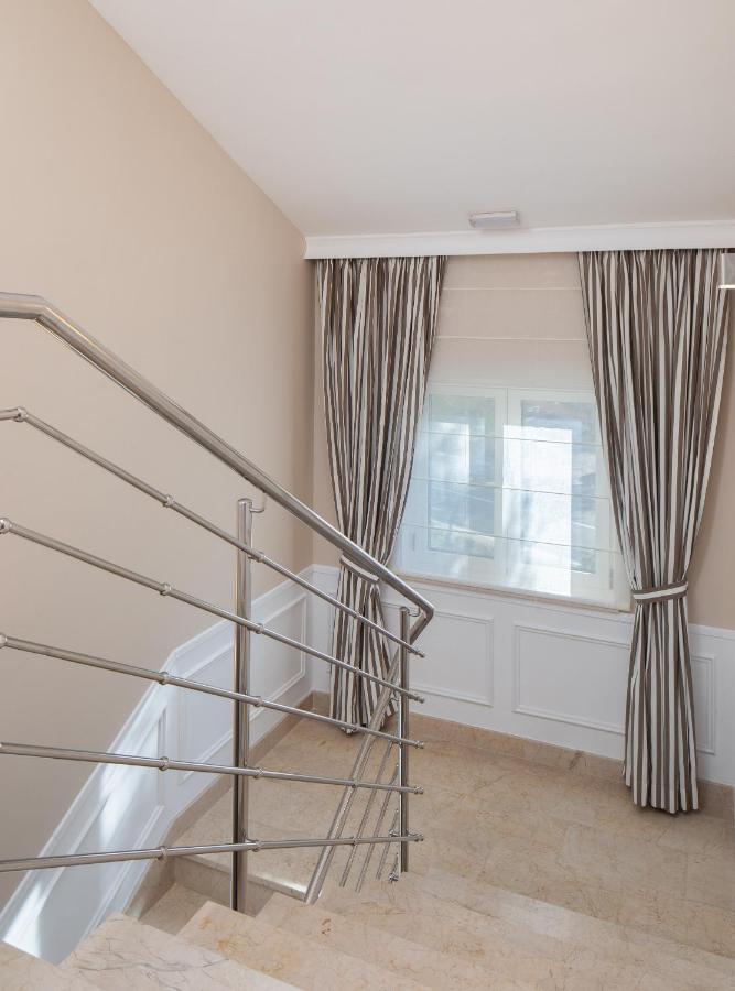 Tučepi Aparthotel Flora المظهر الخارجي الصورة
